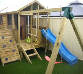 Banksia with side deck and swings