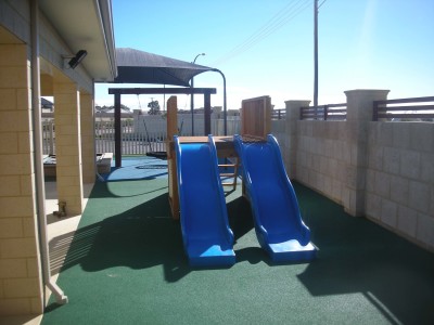 Optional extra cubby slides